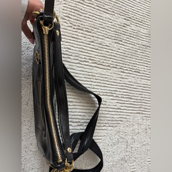 Coach Daisy Y2K Black Patent Leather Shoulder Bag Gold Hardware Heart Charm - Picture 7 of 8